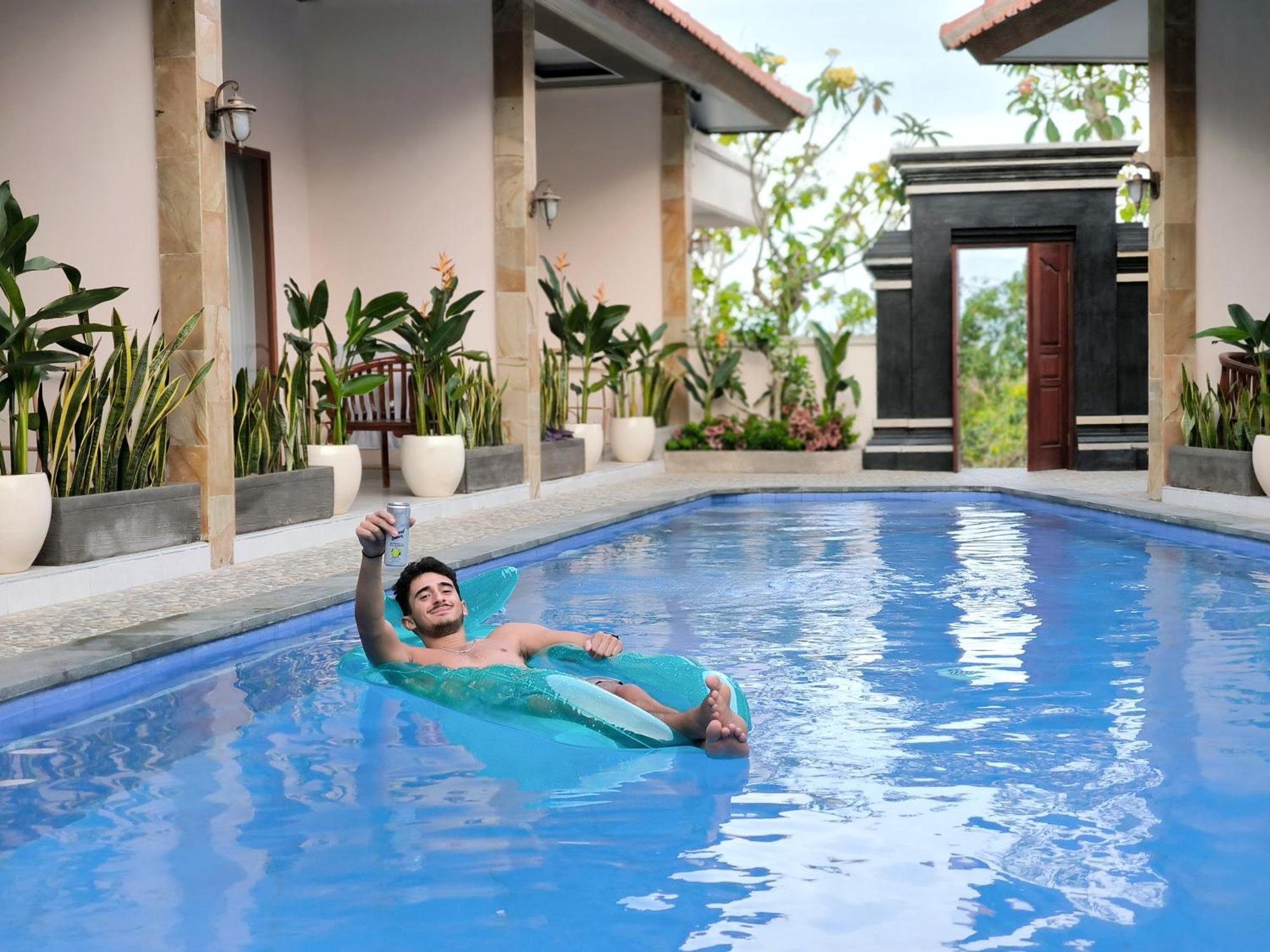 Surya Pandawa Homestay Ungasan  Bagian luar foto